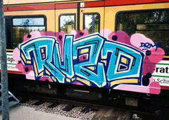 Graffiti Train in Berlin - Photo by Oldschool - Ruzd79, DRM