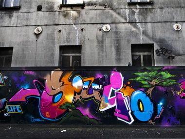 Graffiti Wall - Photo by Oldschool - soulio