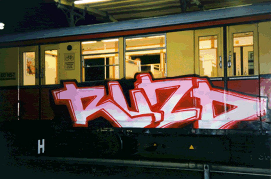 Graffiti Train in Berlin - Photo by Oldschool - Ruzd, Ruzd79