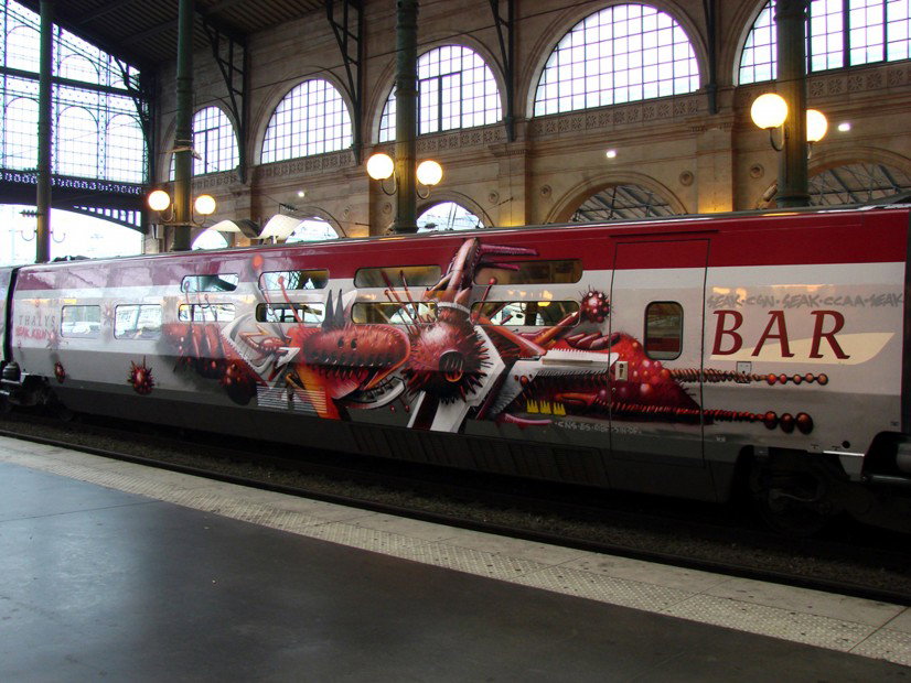 Graffiti Train in Paris - Photo by Oldschool - SEAK
