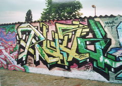 Graffiti Wall in Berlin - Photo by Oldschool - Rusd, Ruzd79, DRM