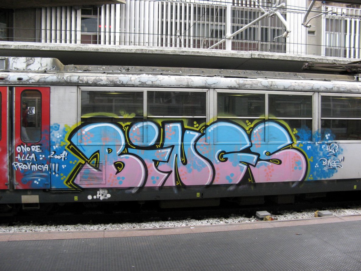 Graffiti Train in Rome - Photo by Oldschool - Bings