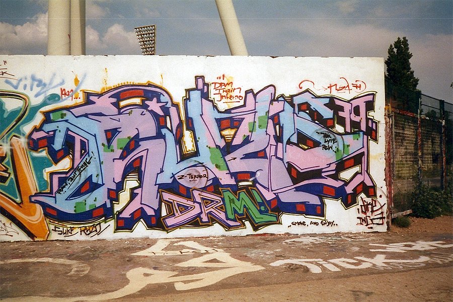 Graffiti Wall in Berlin - Photo by Oldschool - Ruzd79, DRM, Suke (1999)