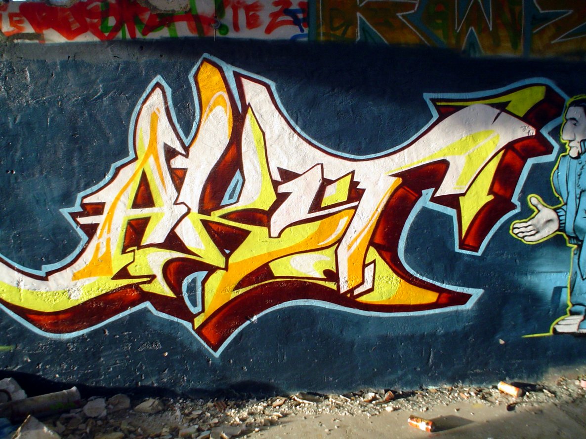 Graffiti Wall in Weimar - Photo by Oldschool - Akut, Rusk