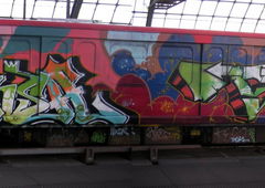 Graffiti Train in Berlin - Photo by Oldschool - Bensa, Tags