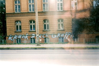 Graffiti Wall - Photo by Oldschool - KDG, krank, durch