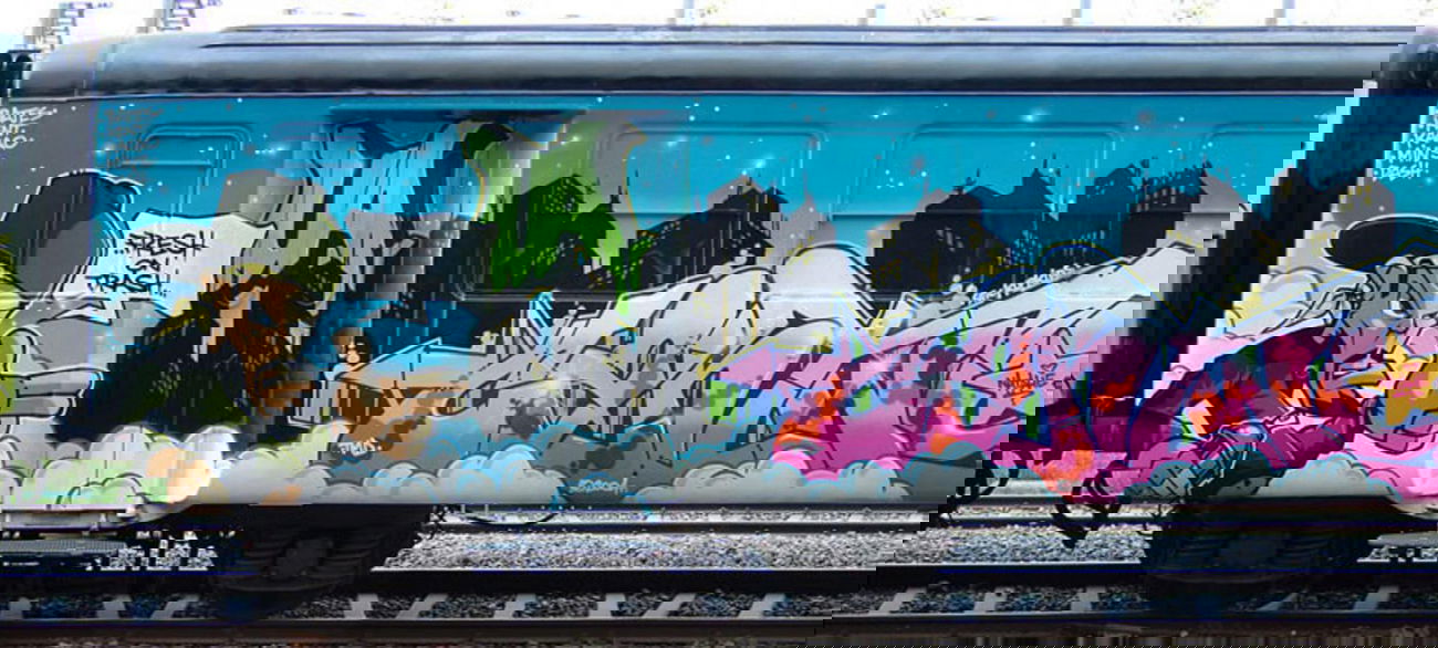 Graffiti Train - Photo by Oldschool - Cantwo, Bates, Kent