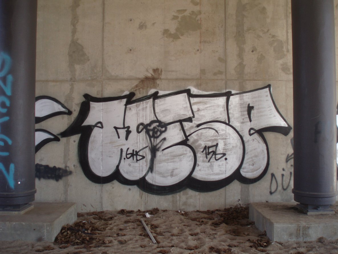 Graffiti Wall in Berlin - Photo by Oldschool - WESP, GHS, 156