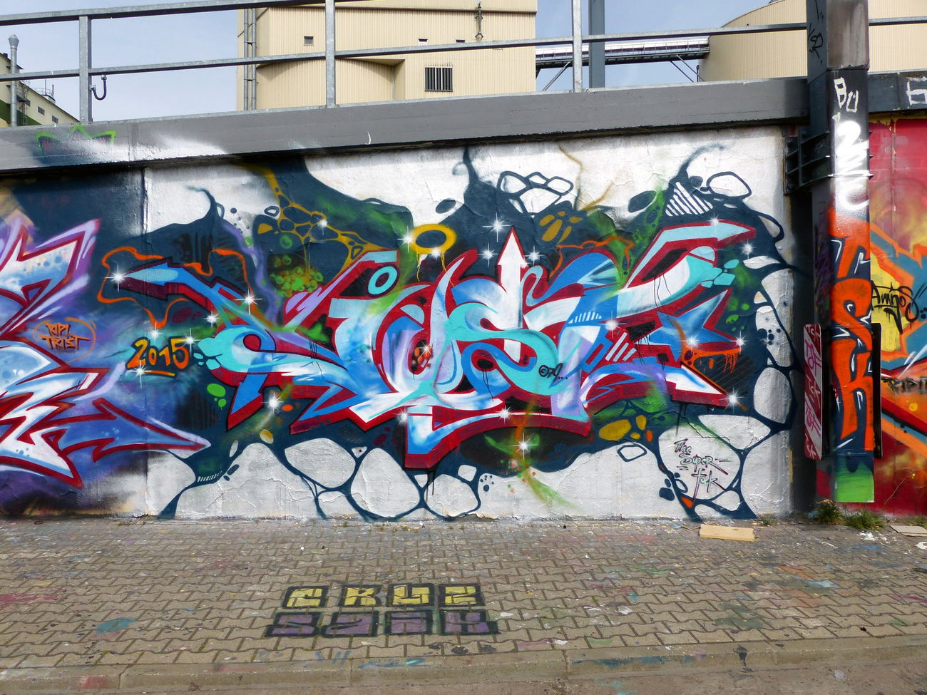Graffiti Wall - Photo by Oldschool - ZOSK79