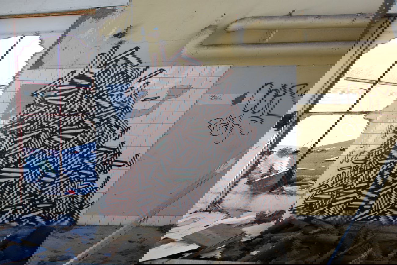 Graffiti Wall in Gothenburg - Photo by Ollio - abstract, ollio, trash (2011)