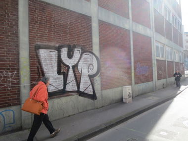 Graffiti Bombing in Wuppertal - Photo by Omereno - lyp (2014)