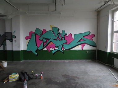 Graffiti Wall in Wuppertal - Photo by Omereno