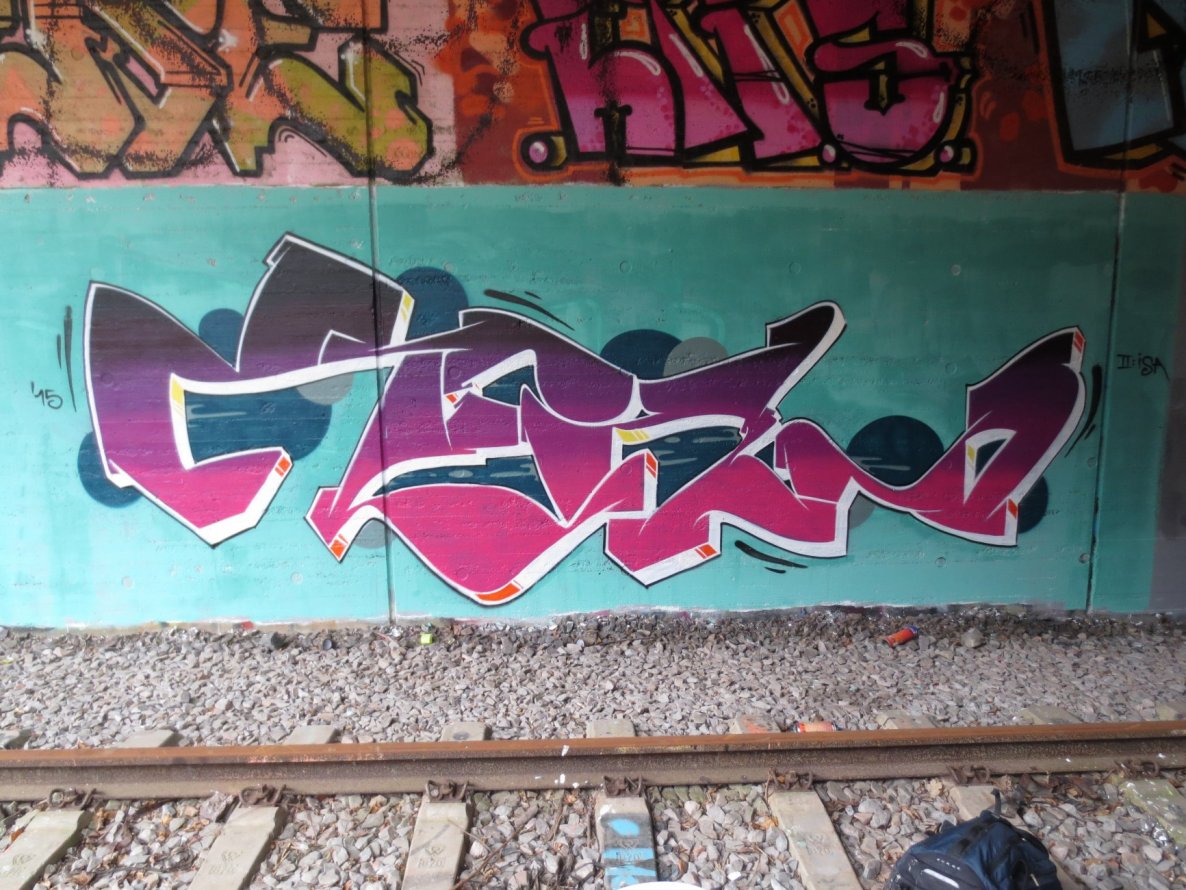 Graffiti Wall in Wuppertal - Photo by Omereno