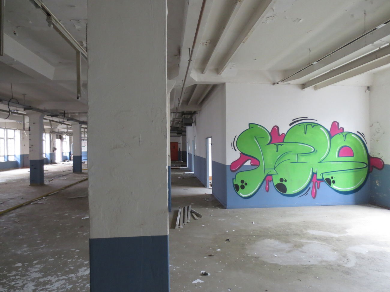 Graffiti Wall in Wuppertal - Photo by Omereno - Remo (2015)