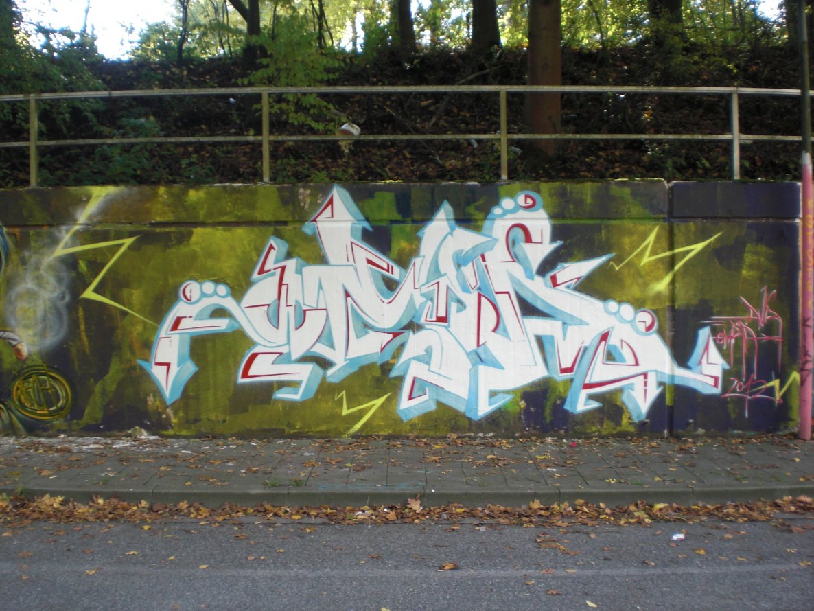 Graffiti Wall in Neuss - Photo by Omra79 - Omra (2012)
