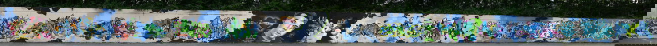 Graffiti Wall - Photo by Omra79 - Mobil, Omra, Lash (2010)