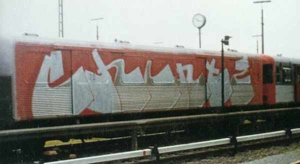Graffiti Train - Photo by Omra79 - CHINTZ