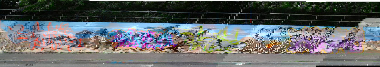 Graffiti Wall - Photo by Omra79 - Omra_Drug_Kiss_Sadam_Xman (2013)