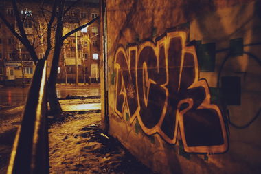 Graffiti Bombing - Photo by Onas - Nck