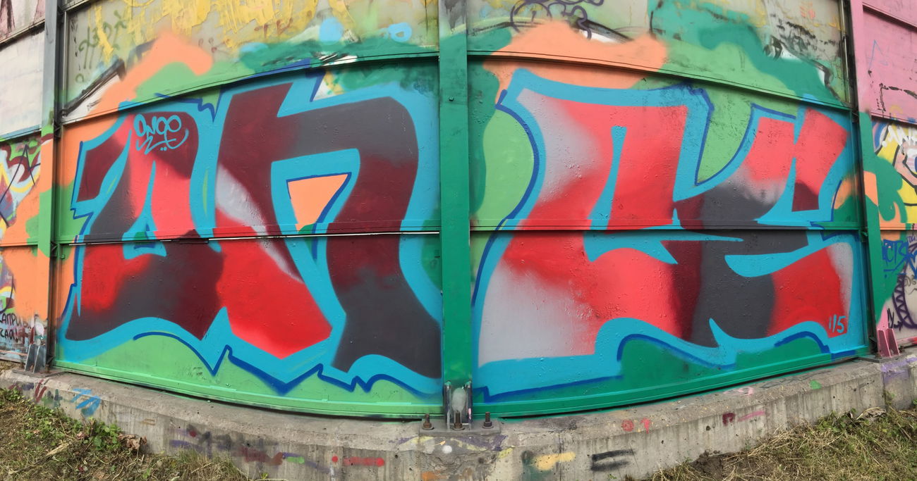 Graffiti Wall - Photo by Oncer_oner