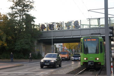 Graffiti Bombing in Hannover - Photo by Oneleg - Points, HNG (2012)