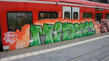 Graffiti Train in Hannover - Photo by Oneleg - Midge, HNG, SRH (2012)