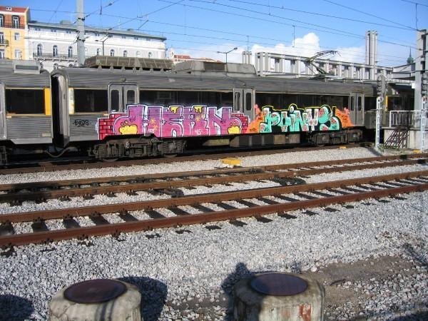 Graffiti Train in Lissabon - Photo by Oneleg - Hern, Points, HNG (2009)