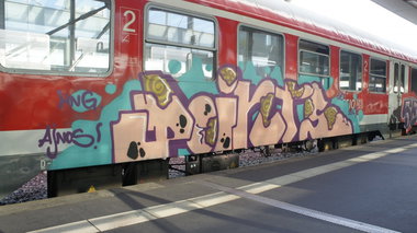 Graffiti Train in Hannover - Photo by Oneleg - points (2014)