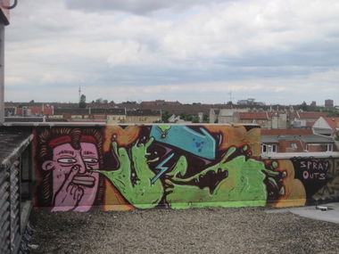 Graffiti Wall in Berlin - Photo by Oneleg - Outs (2012)