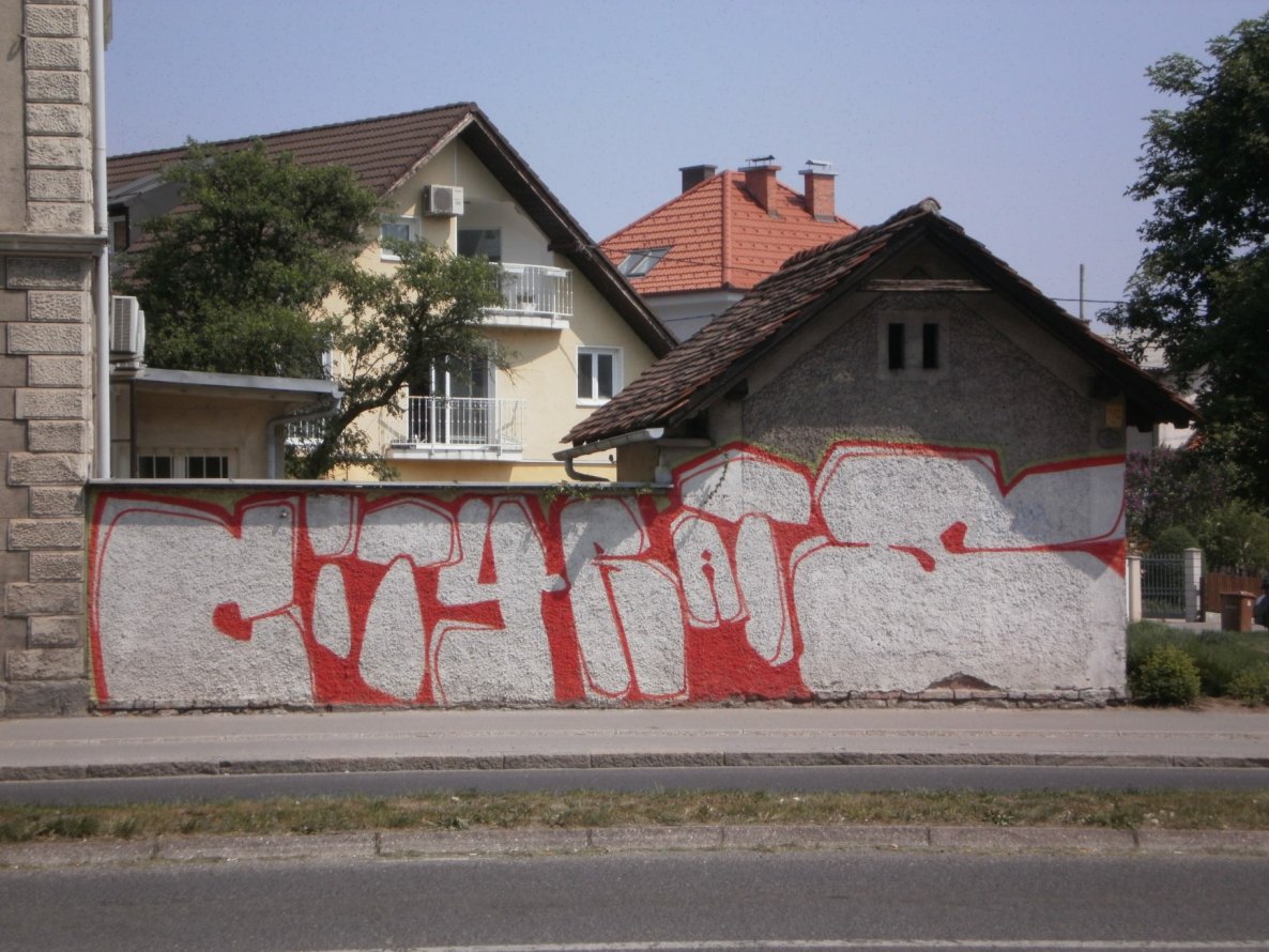 Graffiti Wall in Ljubljana - Photo by Oneleg - City, Rats