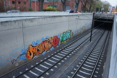 Graffiti Wall in Hannover - Photo by Oneleg - Points, HNG, Crap (2012)