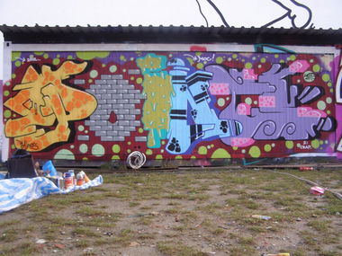 Graffiti Wall in Berlin - Photo by Oneleg - Points, HNG, FTN (2012)