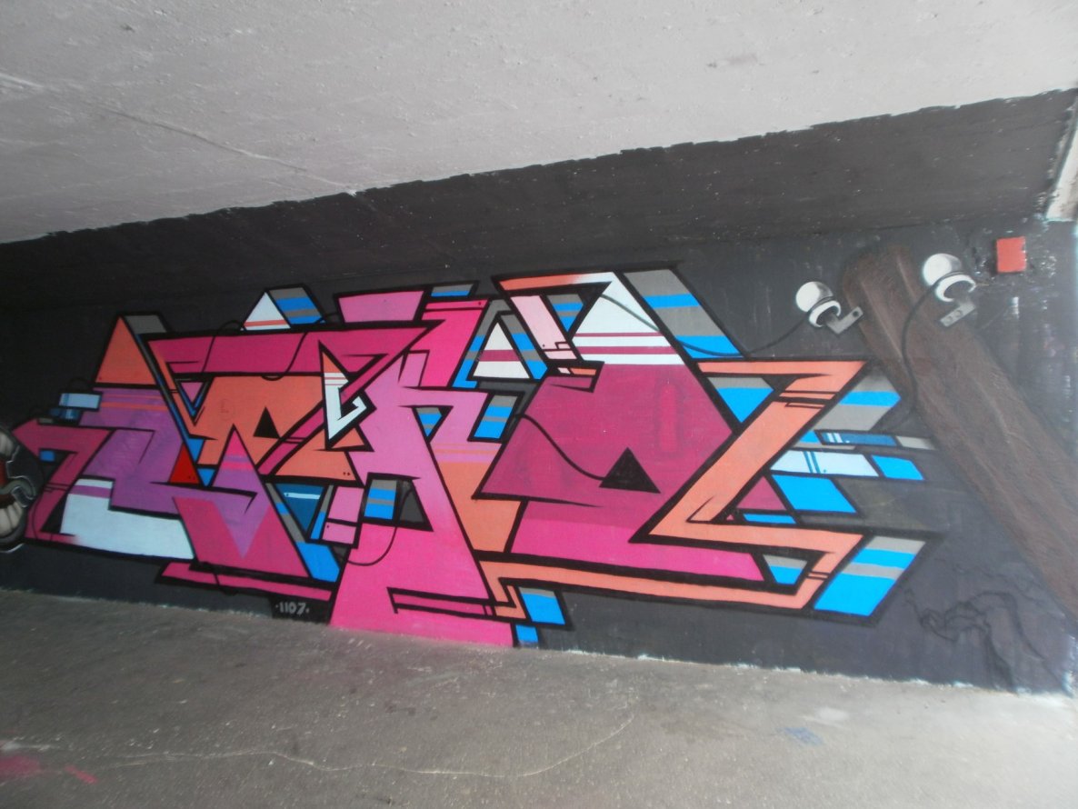 Graffiti Wall in Ljubljana - Photo by Oneleg