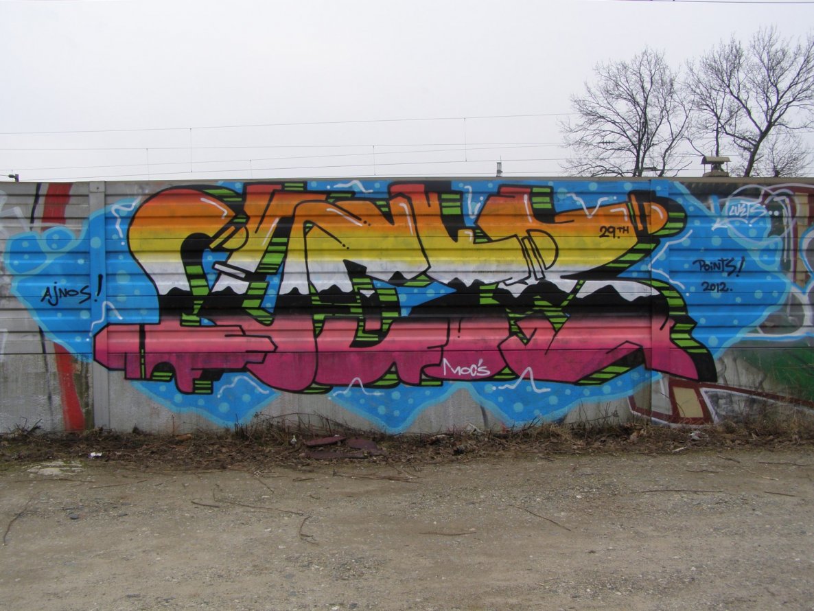 Graffiti Wall in Hannover - Photo by Oneleg - Luets, Points, HNG (2012)