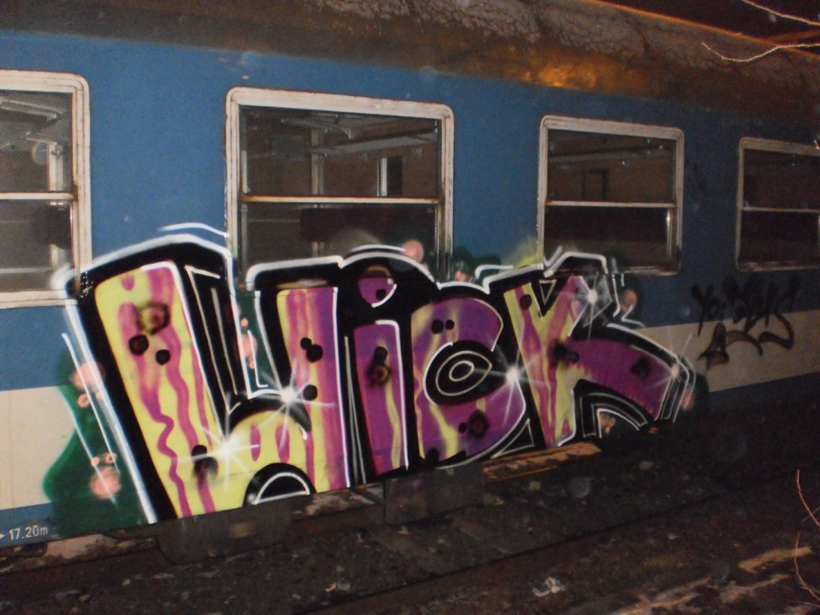 Graffiti Train in Budapest - Photo by Oneleg - Wick (2011)