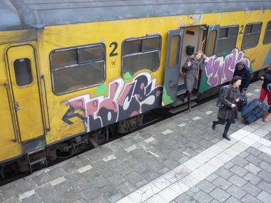 Graffiti Train in Amsterdam - Photo by Oneleg - MOCS, Points, TLMS (2008)