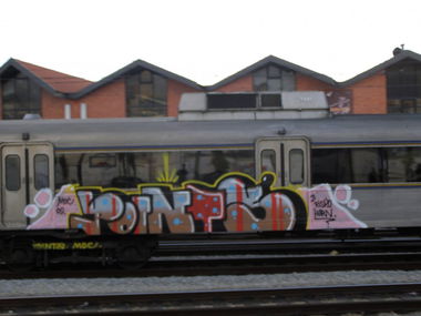 Graffiti Train in Lissabon - Photo by Oneleg - Points, HNG (2009)
