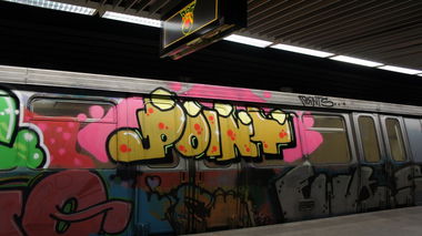Graffiti Train in Bucharest - Photo by Oneleg - Points, HNG (2013)