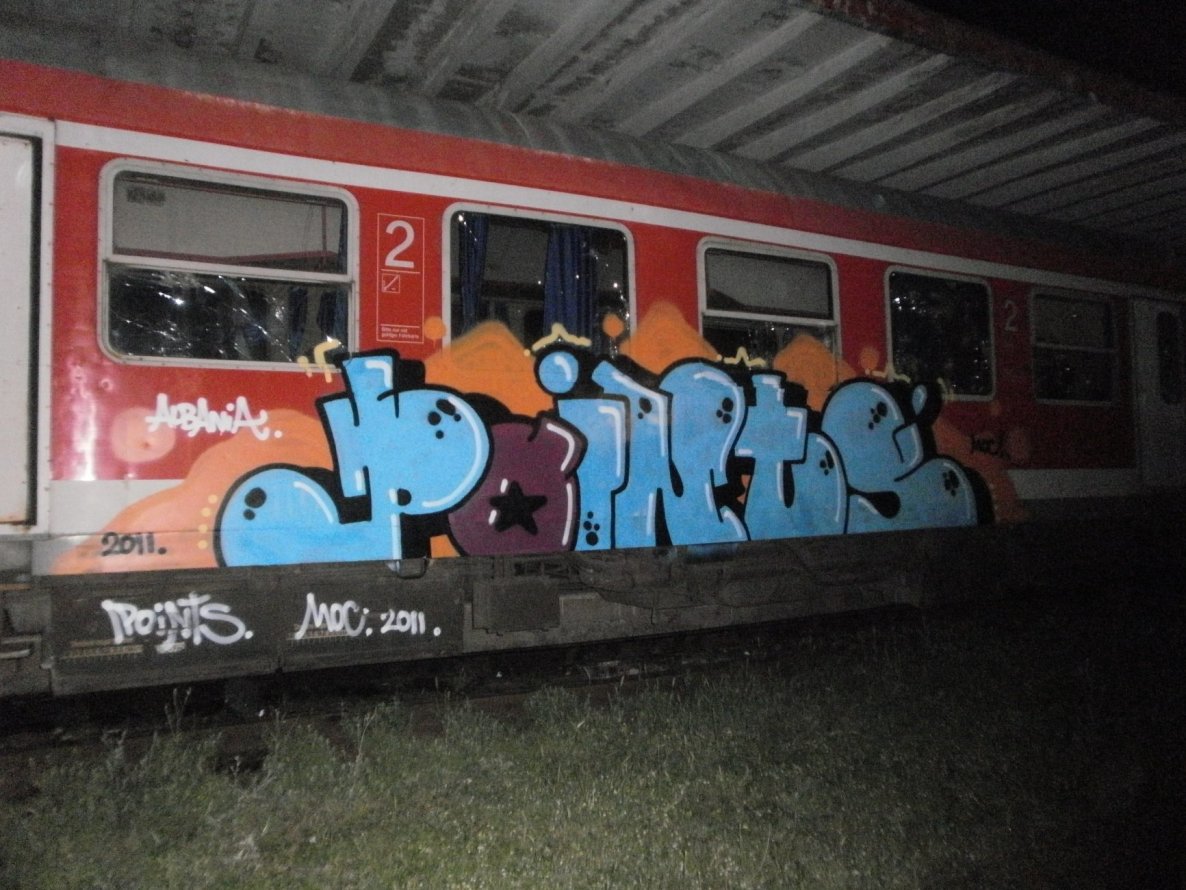 Graffiti Train in Tiranë - Photo by Oneleg - Points, HNG (2011)