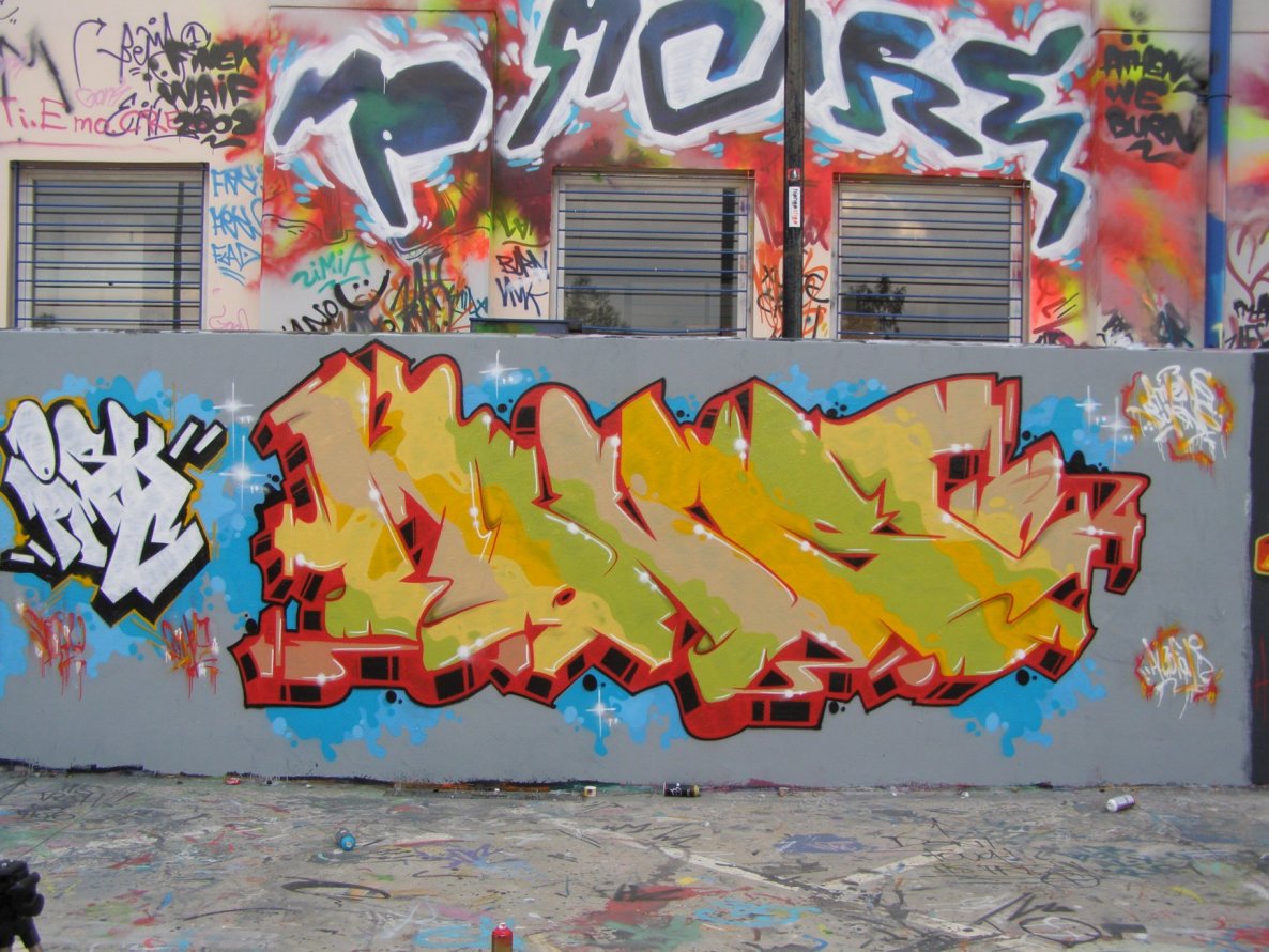 Graffiti Wall in Municipality of Athens - Photo by Oneleg - Monst (2008)