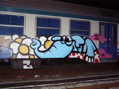 Graffiti Train in Naples - Photo by Oneleg - Flo, Ese (2009)