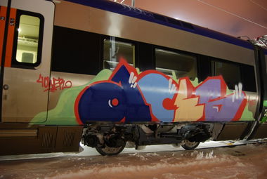 Graffiti Train in Gävle - Photo by Oneleg - Aces, Ower (2011)