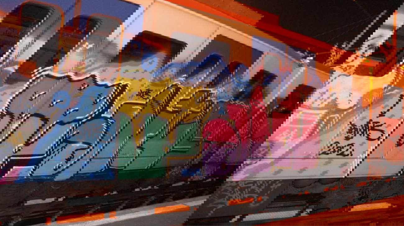 Graffiti Train in Catania - Photo by Oneleg - Points, HNG (2012)