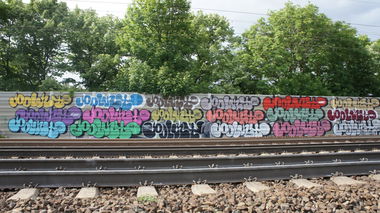 Graffiti Bombing - Photo by Oneleg - Points, ., HNG (2012)