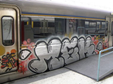 Graffiti Train in Lissabon - Photo by Oneleg - Meks, SBF, SMK (2009)