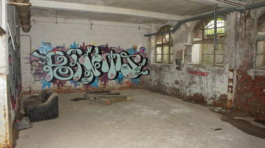 Graffiti Wall in Hannover - Photo by Oneleg - Points, HNG (2012)
