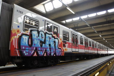 Graffiti Train in Milano - Photo by Oneleg - Jean, UFOS (2012)