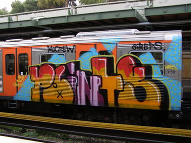 Graffiti Train in Municipality of Athens - Photo by Oneleg - Points, Wiko (2008)