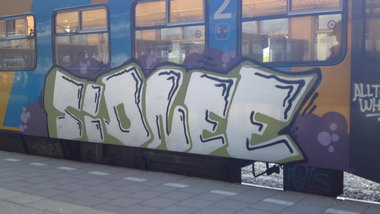 Graffiti Train - Photo by Oneleg - Sidnee (2008)