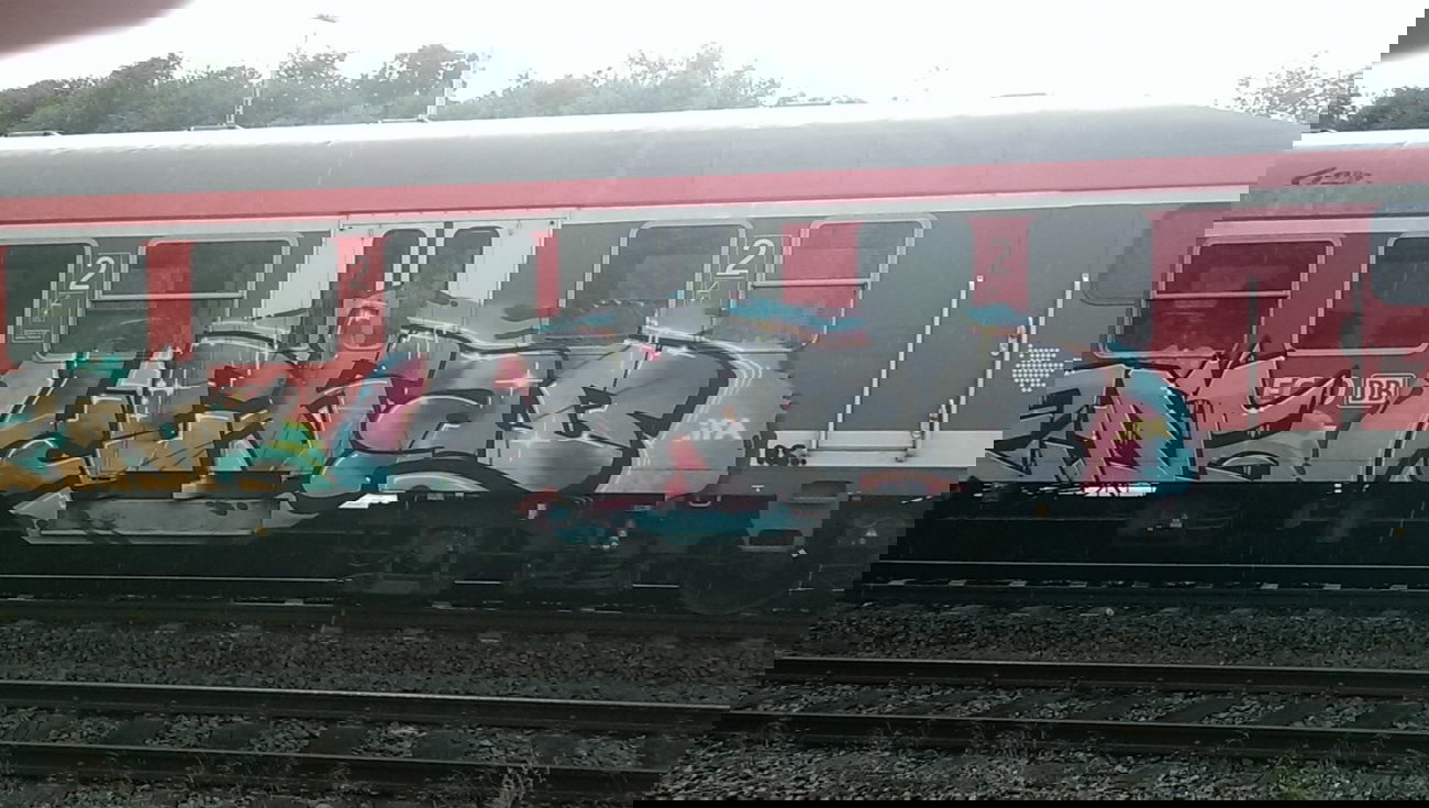 Graffiti Train - Photo by OnkelPaula - vegas(?)
